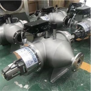 鑫冠宇中压紫外线用在泳池SPA行业消毒净化水质好